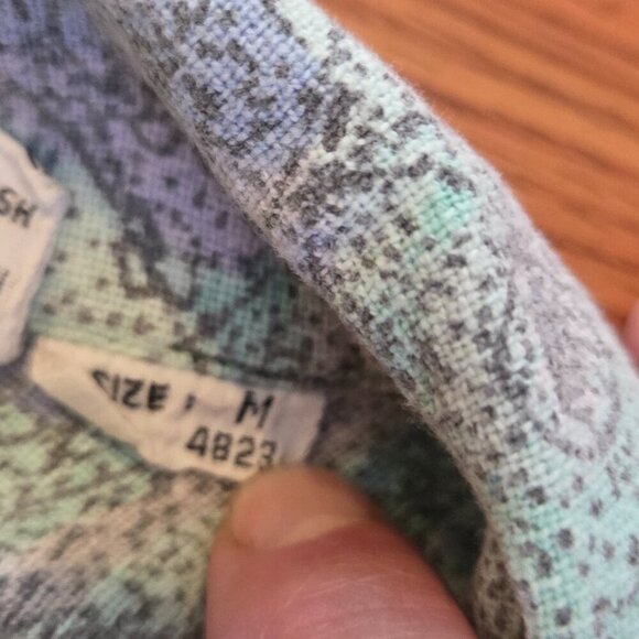 Vintage 90s Gotcha Button Down Shirt Purple Green Abstract Floral Skater Medium - Picture 9 of 14